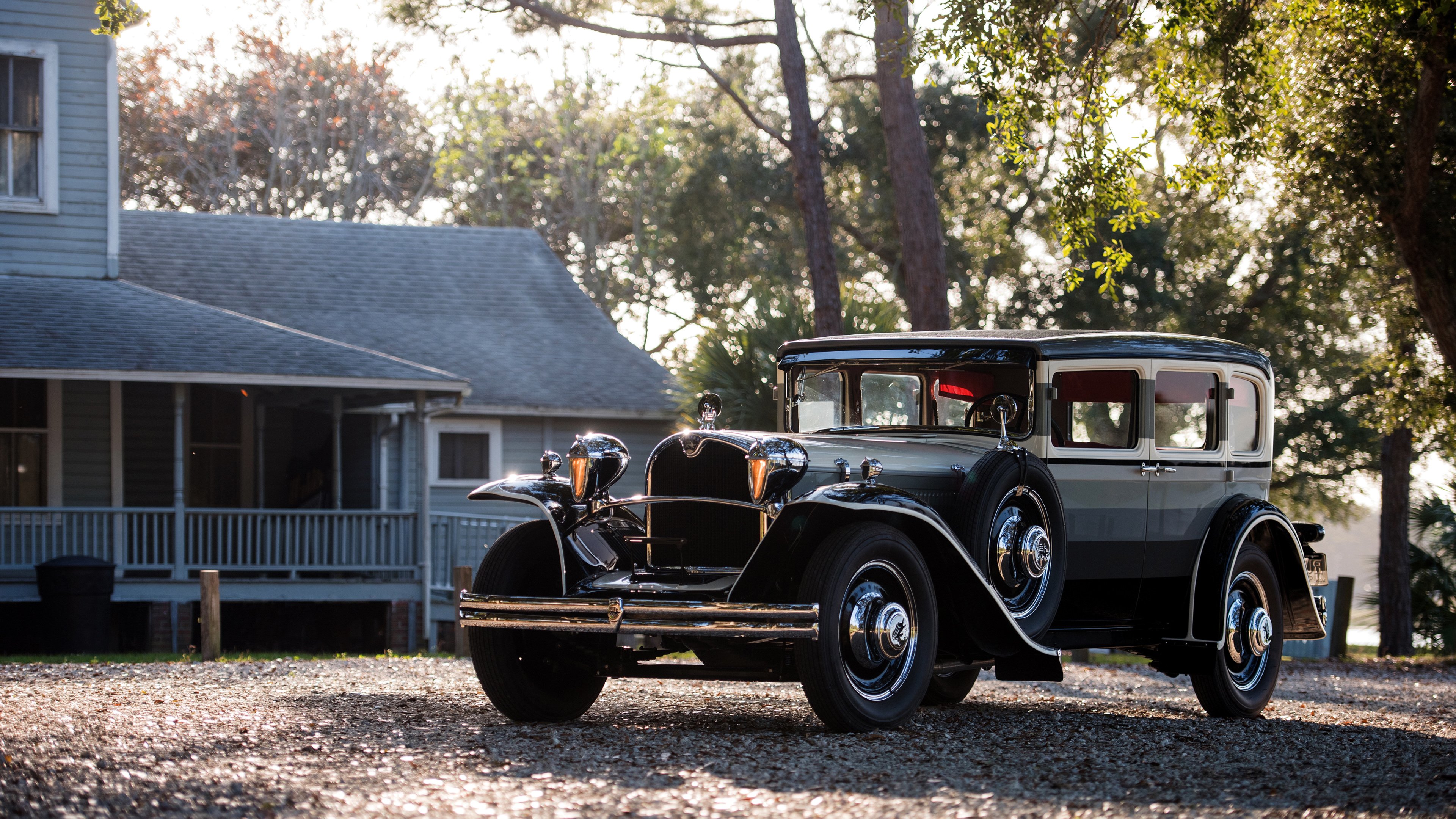 爱游戏在线登录入口-掘金翻盘热火，约基奇三双统治禁区，约基奇砍下27分11助 掘金5人得分上双